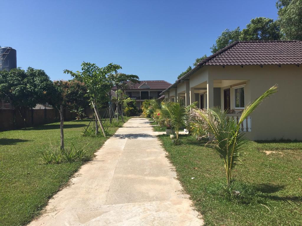 Hotel The Moonflower Bungalow Preăh Sihanŭk Zewnętrze zdjęcie