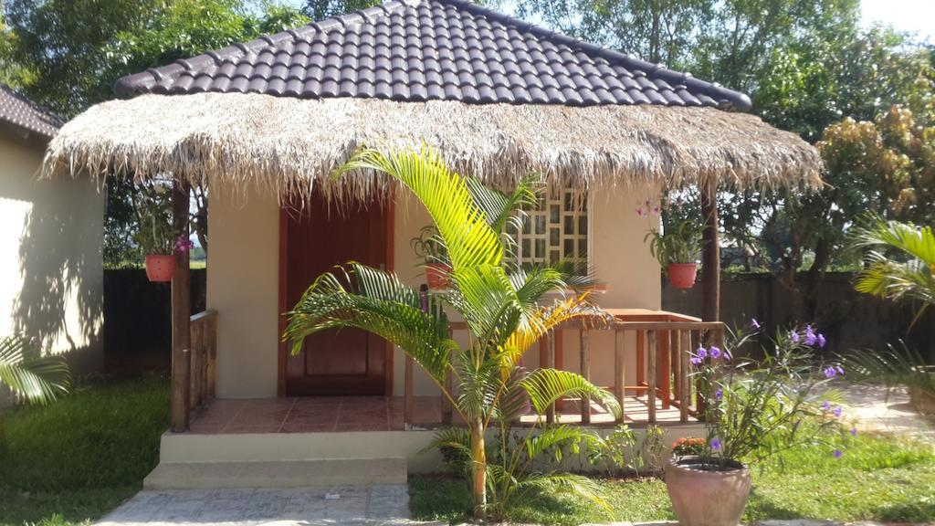 Hotel The Moonflower Bungalow Preăh Sihanŭk Zewnętrze zdjęcie